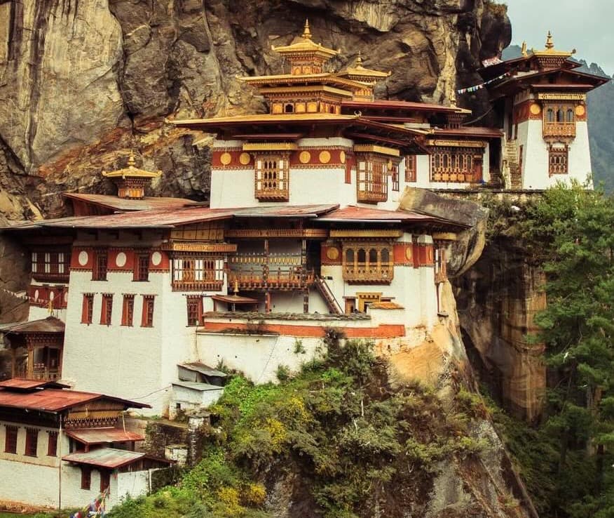 Bhutan Travel Guide - Culture, Permits & Unique Experiences